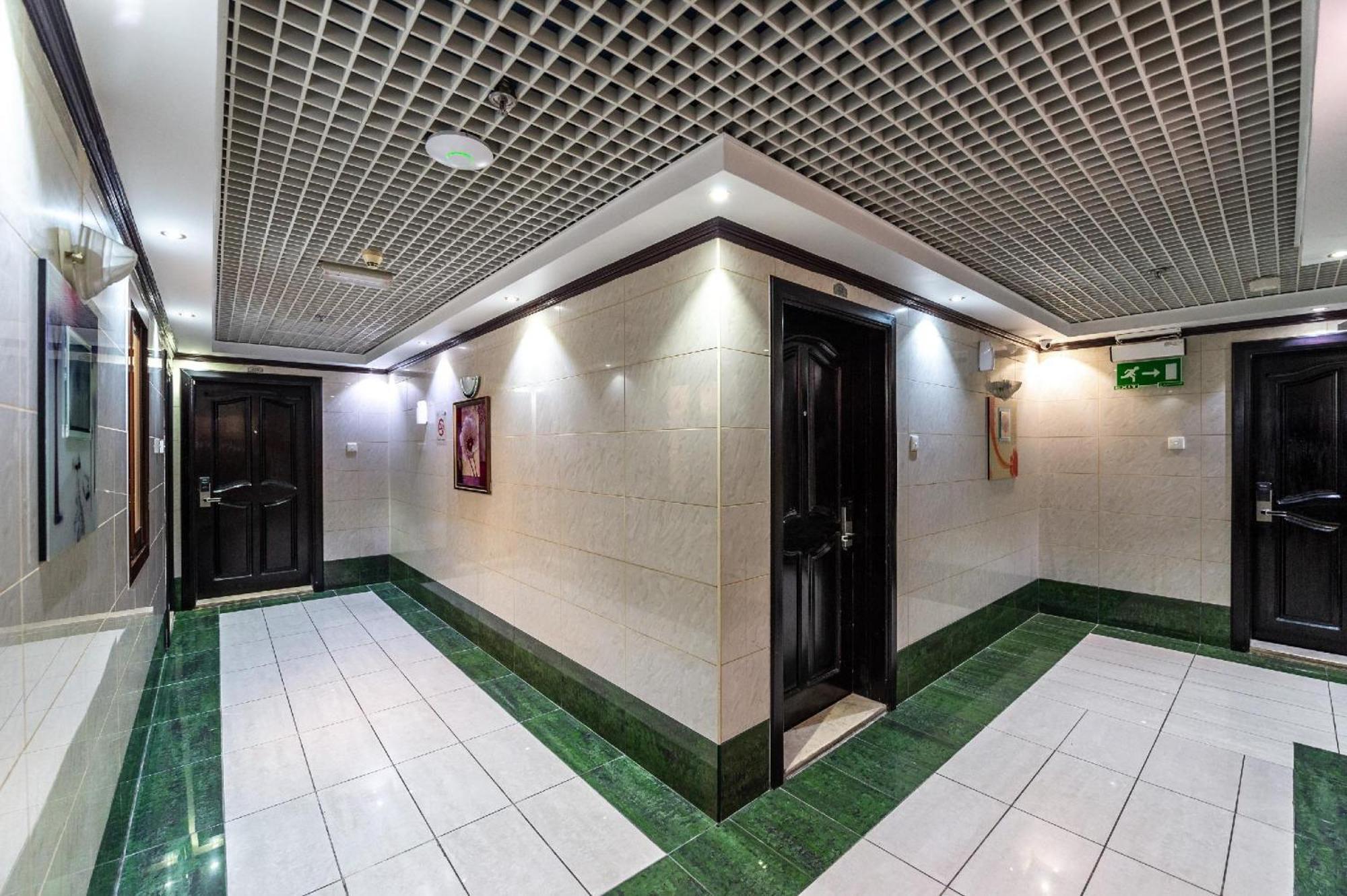 Hafez Hotel Apartments - Al Ras Metro Station Дубай Экстерьер фото