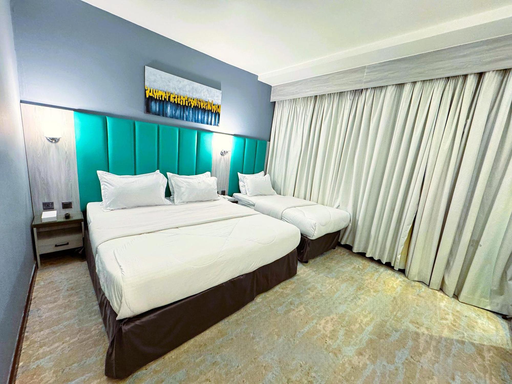 Hafez Hotel Apartments - Al Ras Metro Station Дубай Экстерьер фото