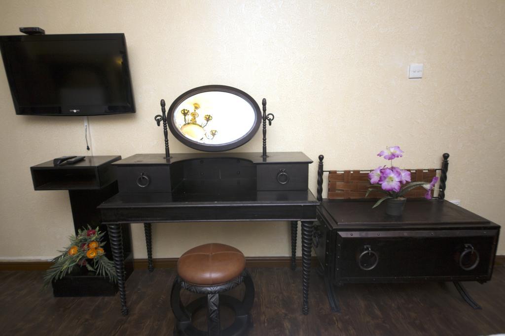 Hafez Hotel Apartments - Al Ras Metro Station Дубай Экстерьер фото