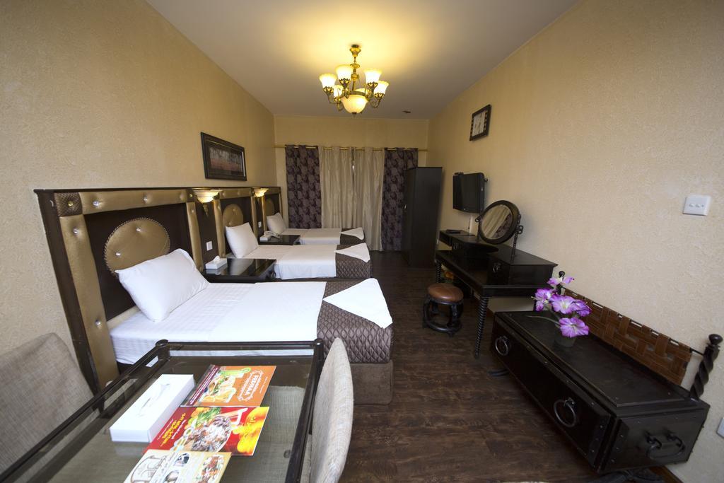 Hafez Hotel Apartments - Al Ras Metro Station Дубай Экстерьер фото
